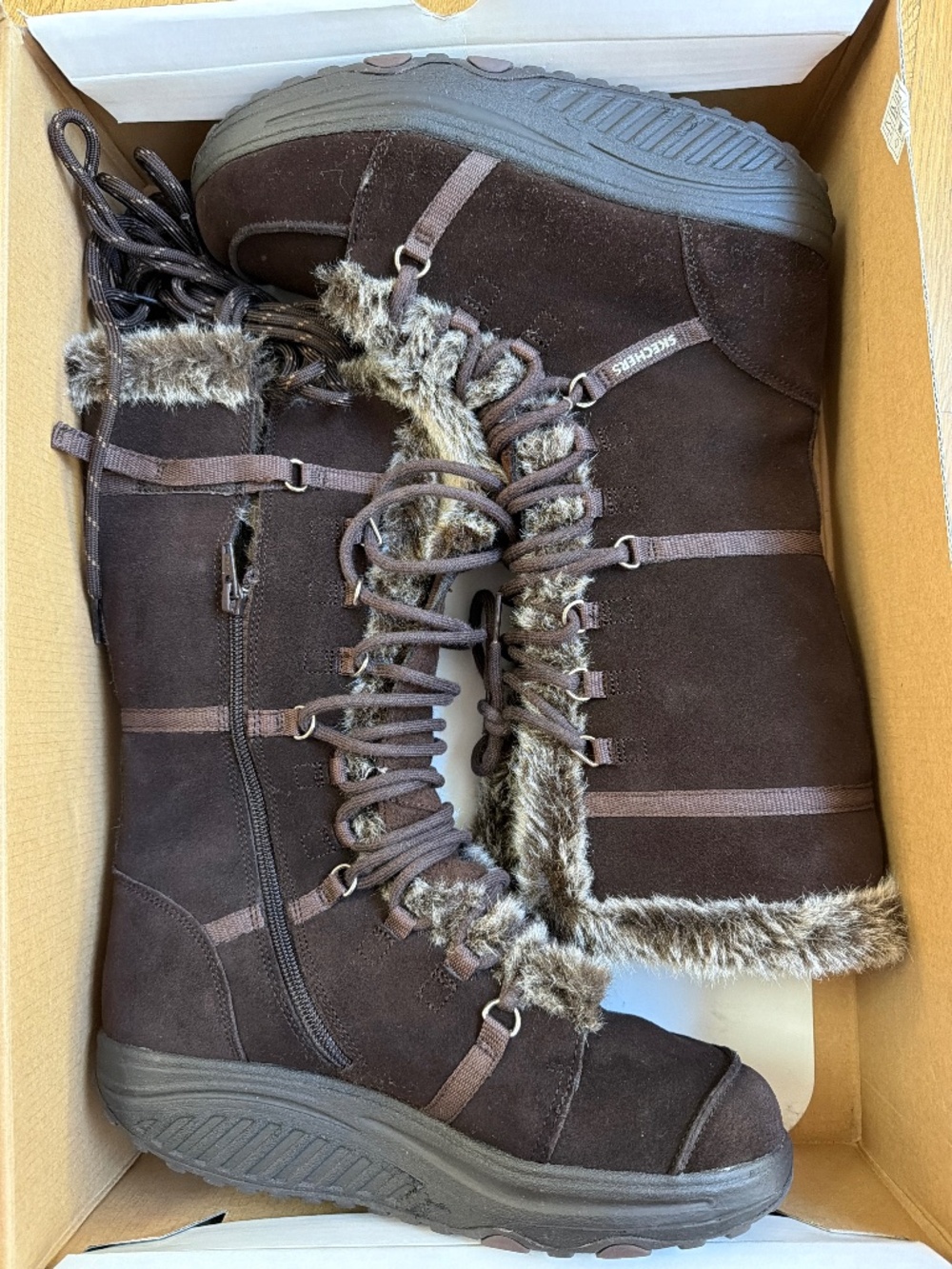 Skechers Shape-Ups Elasticity Women’s Boots Size 8 Brown Faux Fur